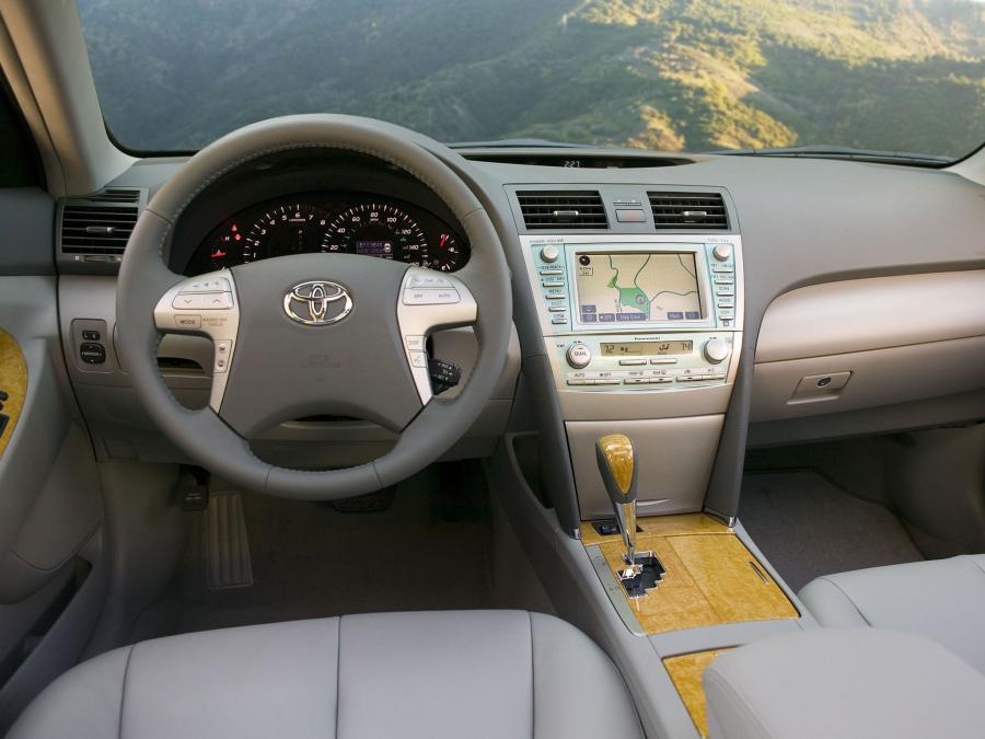 Торпедо Toyota Camry XLE 2006 года  (NA) (фото 24 из 46)